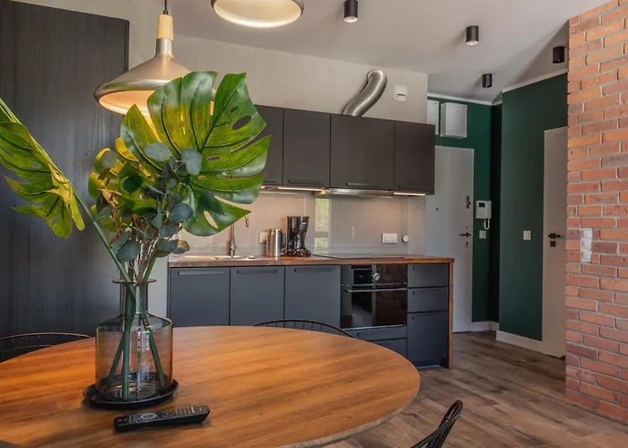 アパート Homely Place Koziolki - Stary Rynek - Parking ポズナン