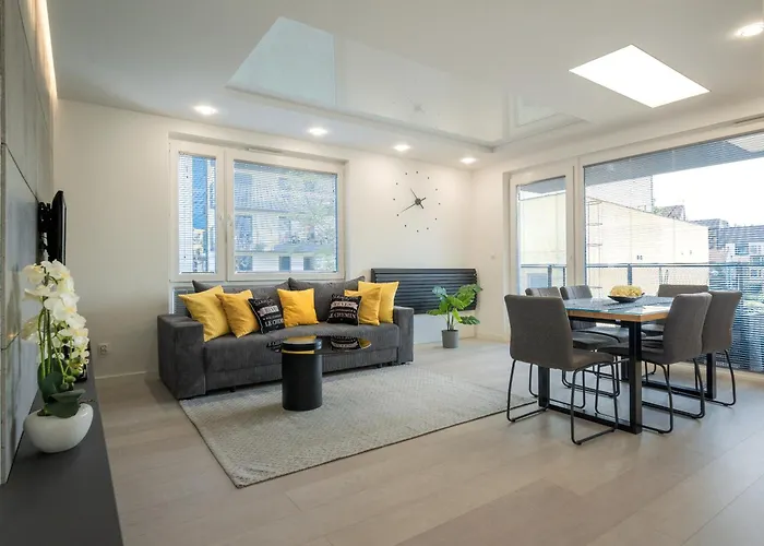 Homely Place Koziolki - Stary Rynek - Parking アパート *